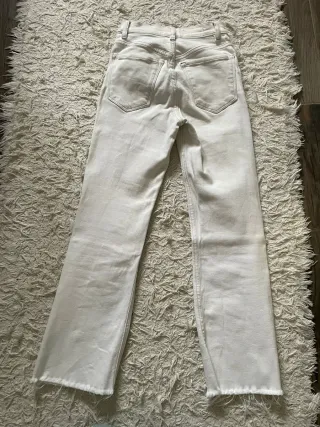 Vaqueros blancos flare Sienna