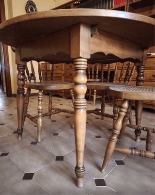 Mesa extensible provenzal y 4 sillas (Baza-Granada