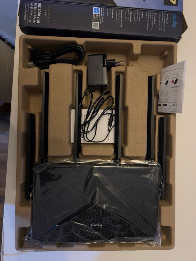 Router Cudy BE11000 Wi-Fi 7 Tri-Band Meshes