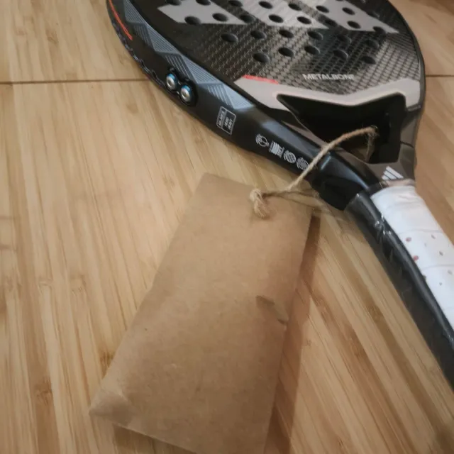 Pala Adidas Metalbone 3.4 (2025)