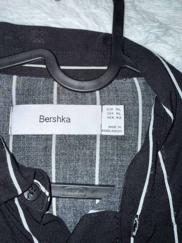 Camisa Bershka Talla XL Rayas Blancas