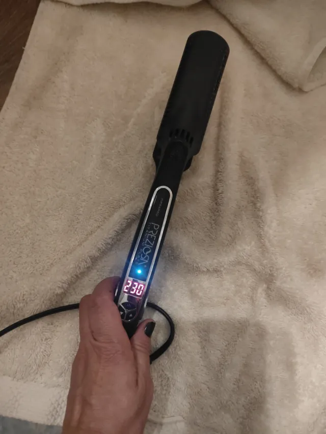 Plancha pelo PREZIOSA Titanium