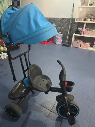 Triciclo infantil azul