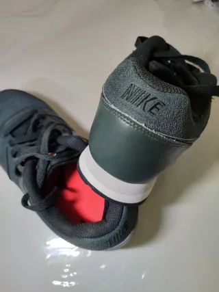 Zapatillas Nike Mujer Verde Oliva