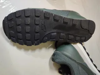 Zapatillas Nike Mujer Verde Oliva