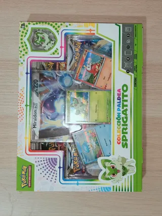 Colección Pokémon Paldea Sprigatito sellada