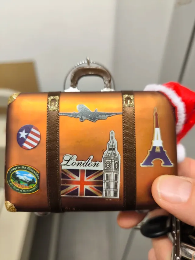 Adorno Maleta Viajera Navidad