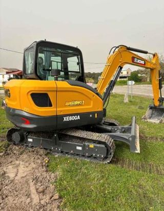 Excavadora XCMG XE60GA