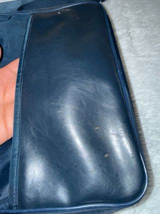 Bolso Adidas Azul Marino.