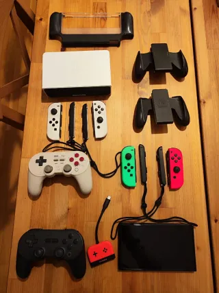 Nintendo Switch OLED y Accesorios