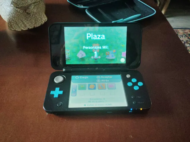 Nintendo 2DS XL con 13 juegos