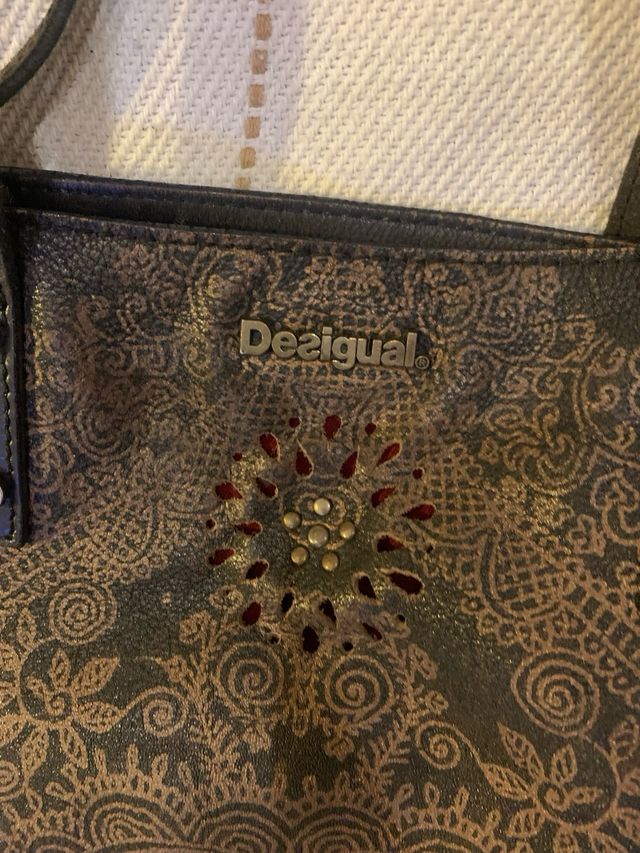 Bolso Desigual completo de piel