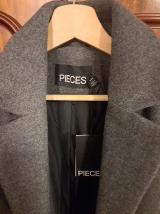 Abrigo largo gris Pieces
