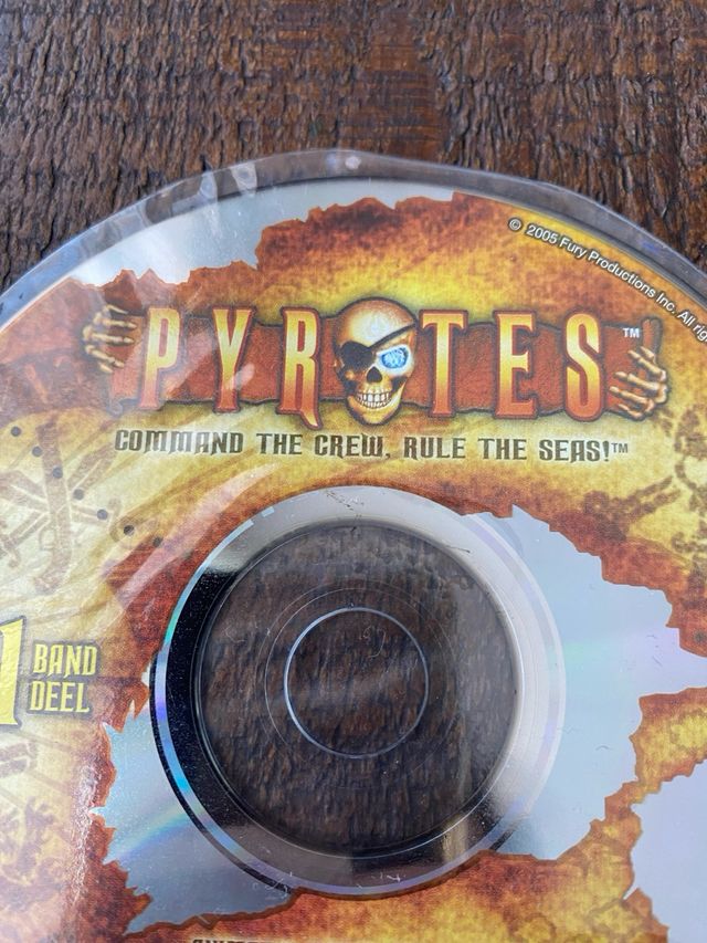 CD-ROM Pyrotas: Command the Crew Rule the Seas!