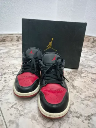 Zapatillas Jordan 1 Low Negro Rojo
