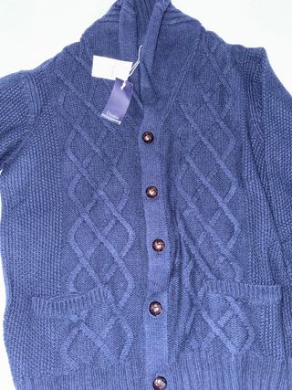 Abrigo Dustin azul tejido.