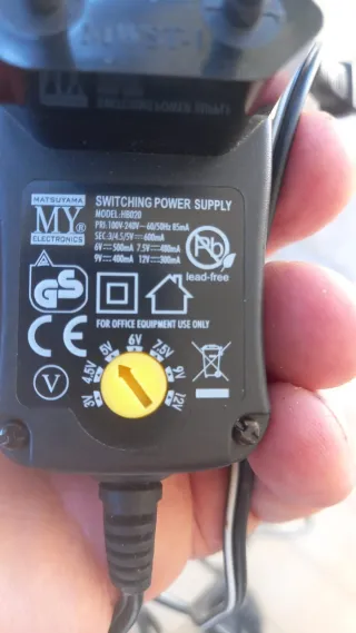 Alimentatore MATSUYAMA HB020 3-12V 600mA