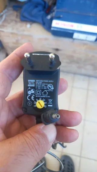 Alimentatore MATSUYAMA HB020 3-12V 600mA