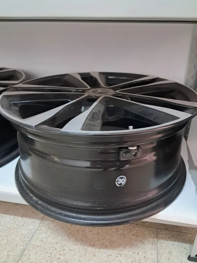 Cerchi in lega 18 Mercedes