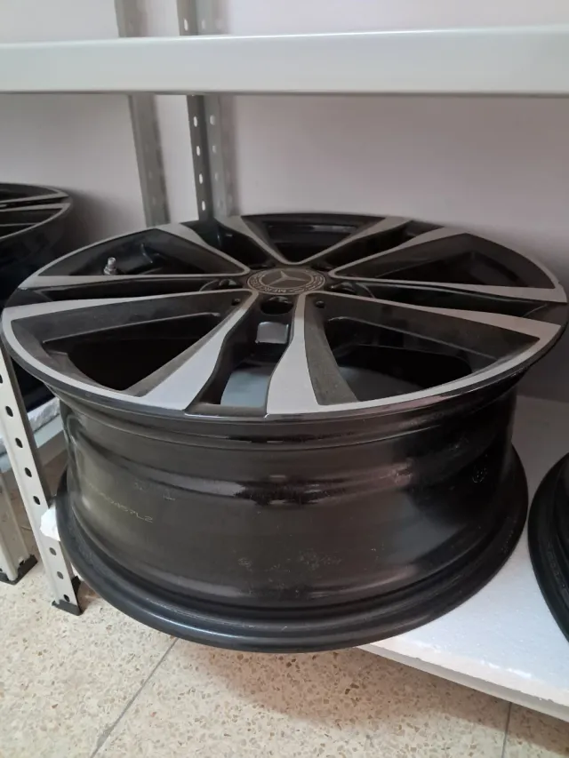 Cerchi in lega 18 Mercedes