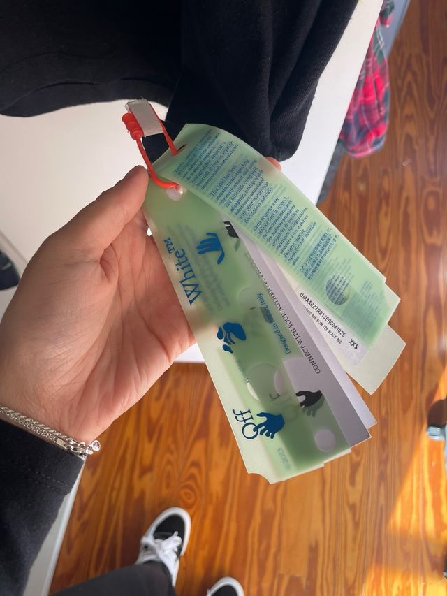 Camiseta Off-White Caravaggio