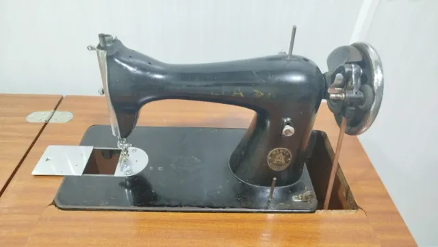 Máquina de coser Alfa