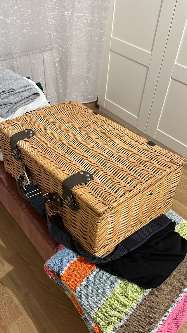 Cesta de picnic sin estrenar