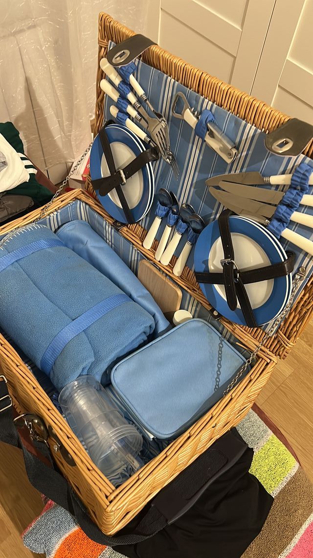 Cesta de picnic sin estrenar