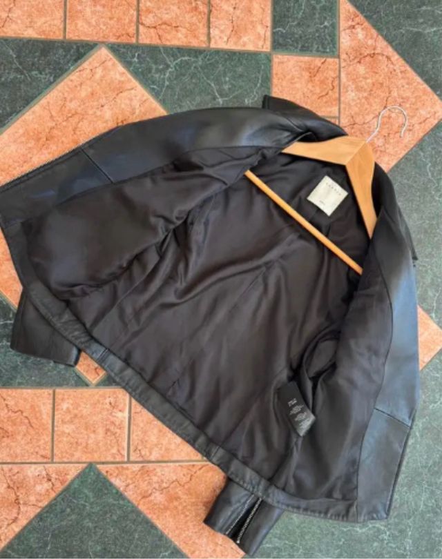 Chaqueta de cuero, marca  Sandro