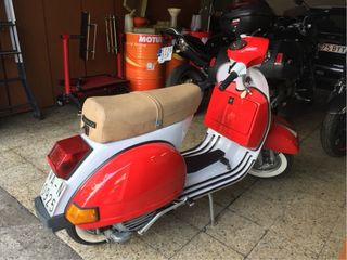 Vespa PX 200 E Iris Roja