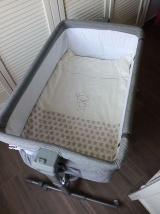 Minicuna de colecho Kinderkraft gris