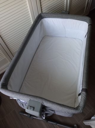 Minicuna de colecho Kinderkraft gris