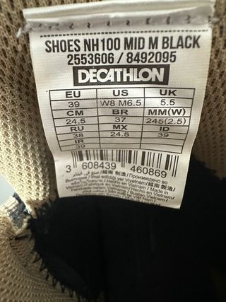 Botas de montaña Quechua negras y beige. Talla 39