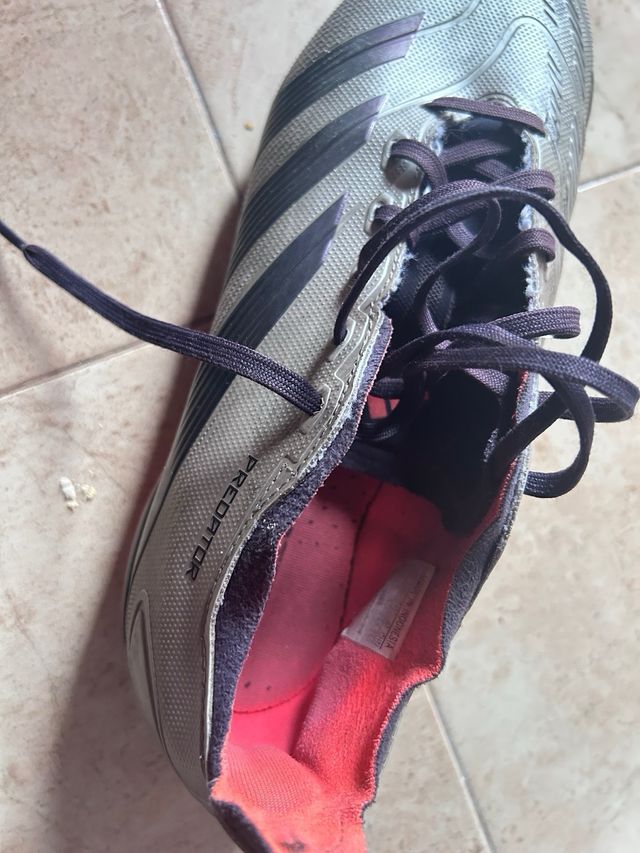 Botas Adidas Predator Plata Rosa