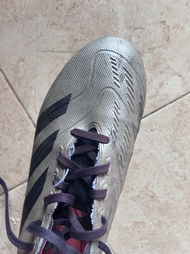 Botas Adidas Predator Plata Rosa