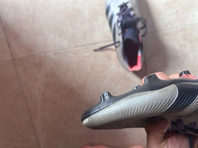 Botas Adidas Predator Plata Rosa