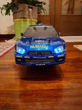 Modellino auto RC elettrico