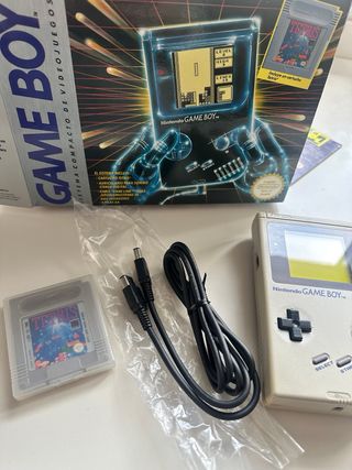 Nintendo Game Boy Consola con Caja y Tetrix