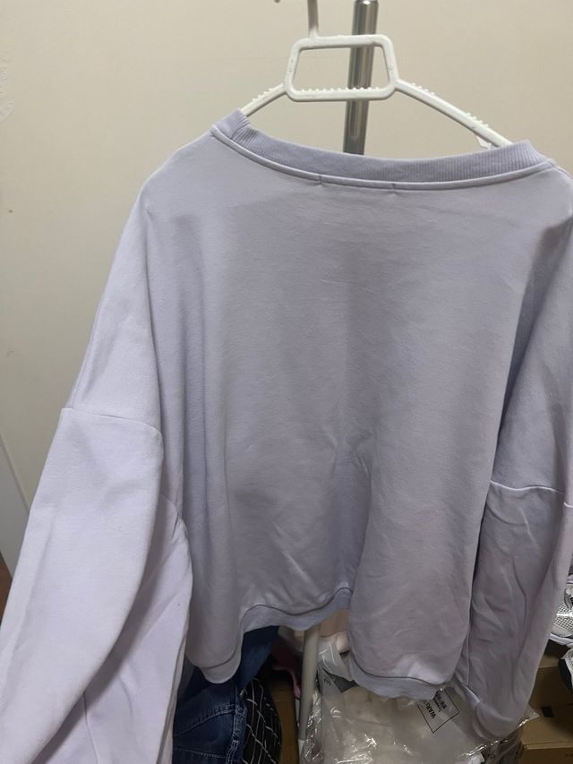 Felpa viola con orsetto di peluche