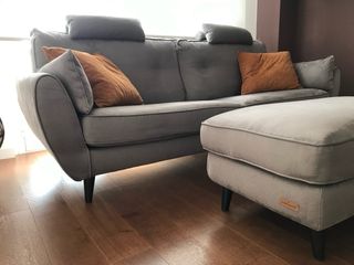Divano Grigio Poltrone e Sofá + Pouf