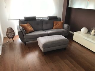 Divano Grigio Poltrone e Sofá + Pouf