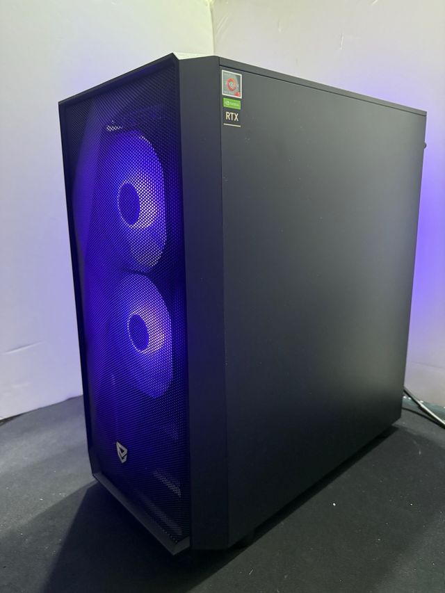 PC Gaming Ryzen 5 + RTX 5050