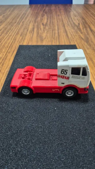 Scalextric Camiones BP y Mantorp Park
