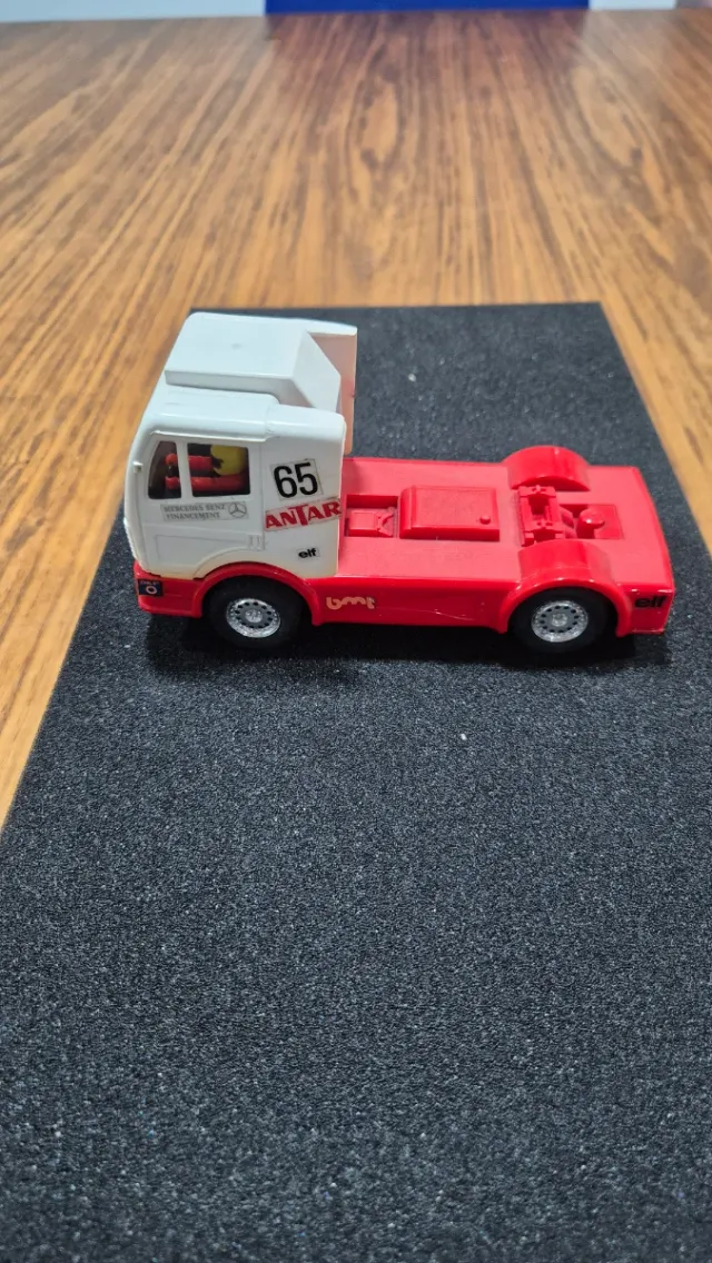 Scalextric Camiones BP y Mantorp Park