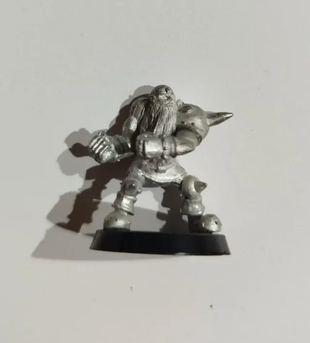 Blood Bowl Enano Línea + Regalo