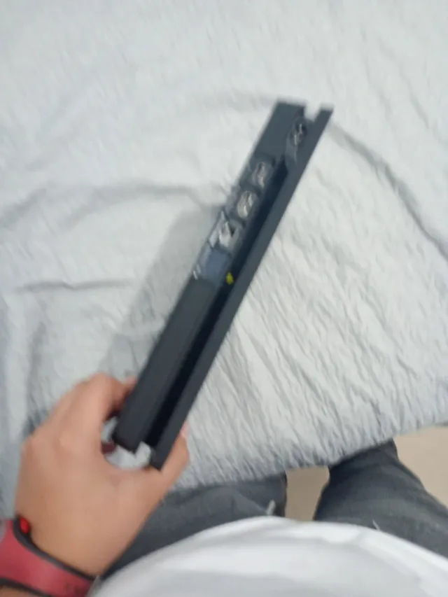 Consola PS4 Slim Negra