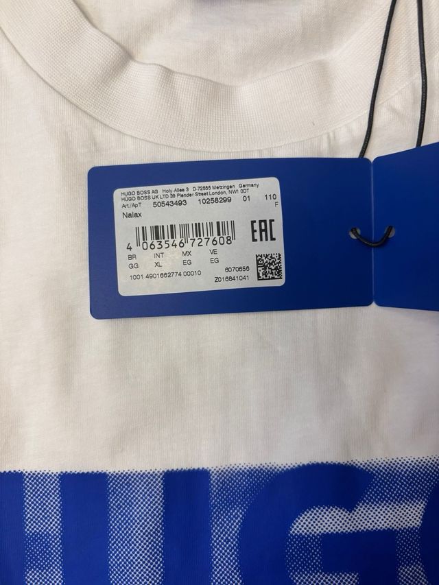 Camiseta Hugo Boss Logo Estampado Difuminado