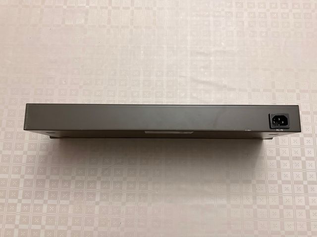 Switch D-Link DES-1026G 24 Puertos + 2 SFP