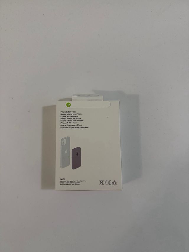 Apple iPhone Battery Pack MagSafe