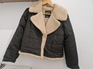 Abrigo INSIDE negro con borreguito